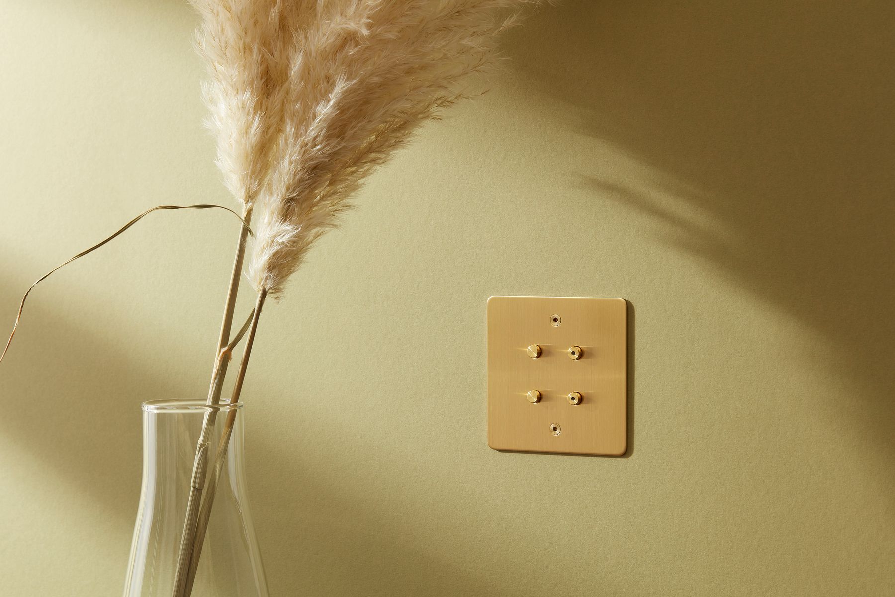 4 gang low-voltage round button keypad switch, 2 buttons with LED, satin brass