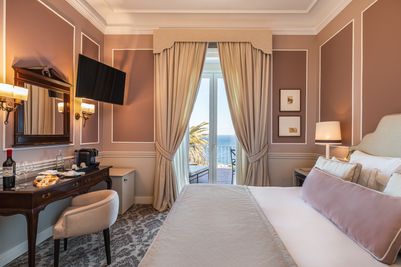 room-210-1.jpg