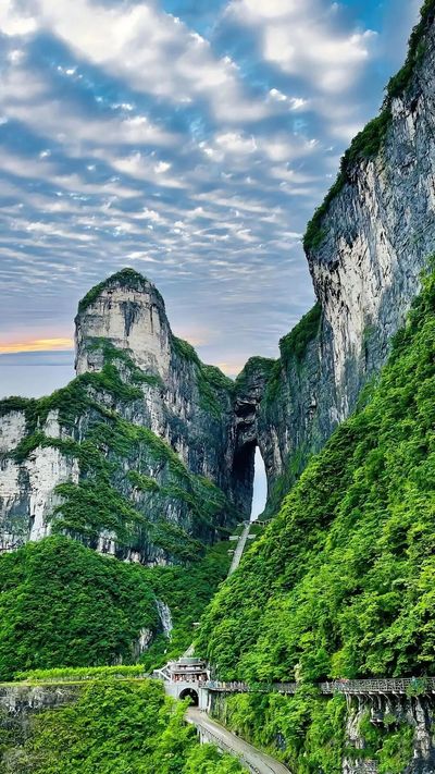 Tianmen Mountain (5).jpg