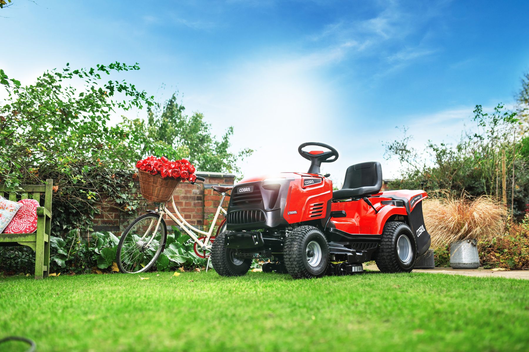 LT86HRL Lawn Tractor