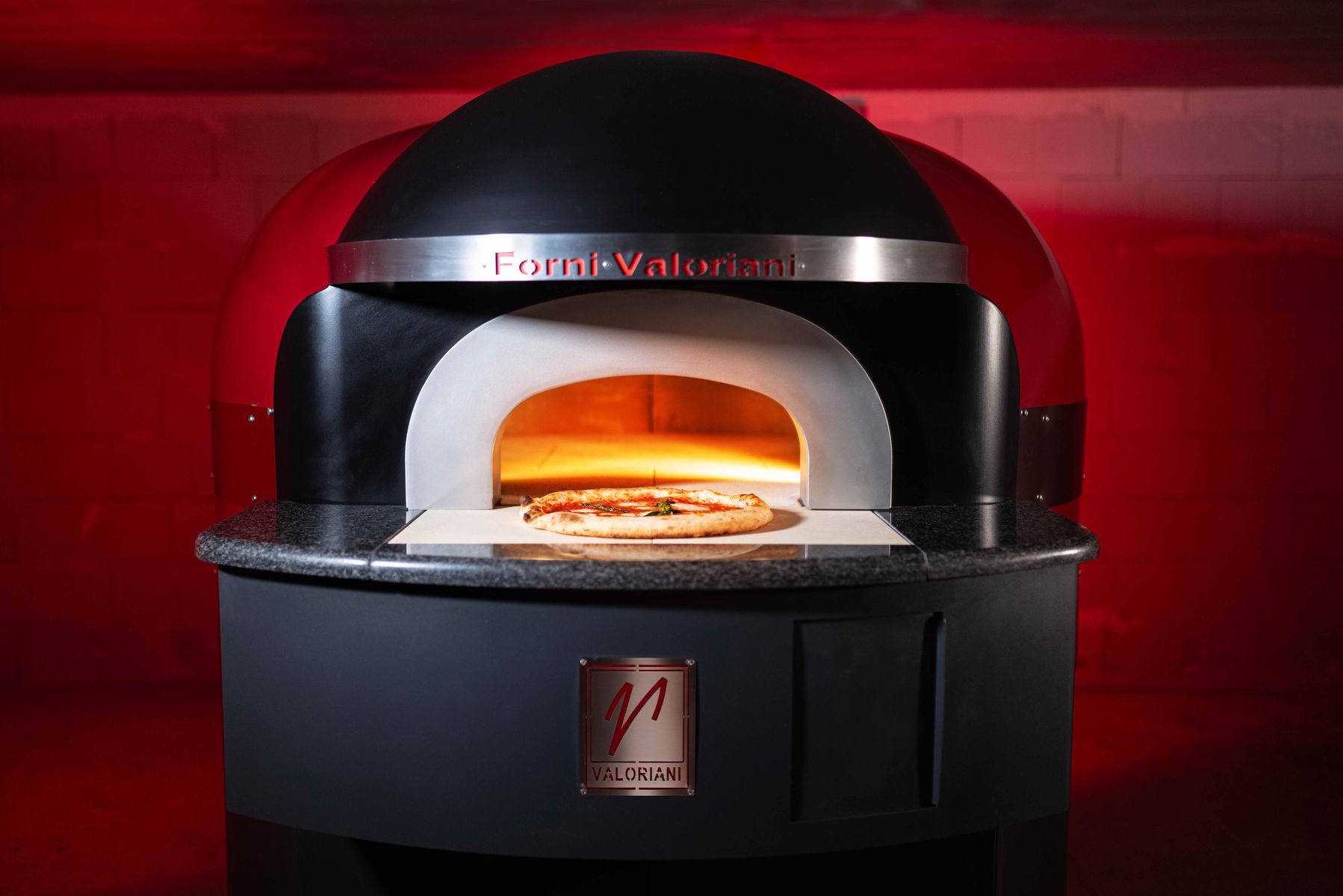 The new Maximo commercial electric pizza oven - the first-ever electric oven from Tuscan pizza oven specialists, Valoriani. 