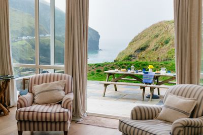 The Yellow Cottage - Perfect Stays - 6.jpg