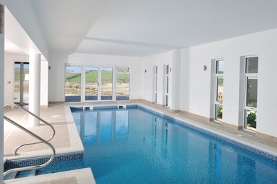 Perfect-Stays-Sea-House-swimming-pool.jpg