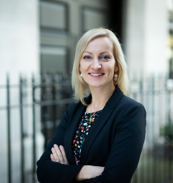 Daina-Spedding-350x370-1.png