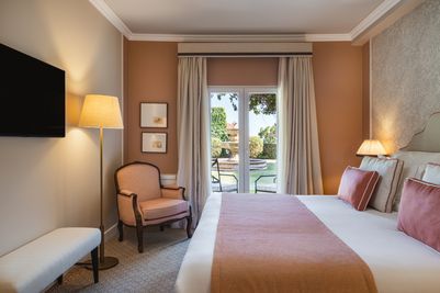 room-542-2.jpg