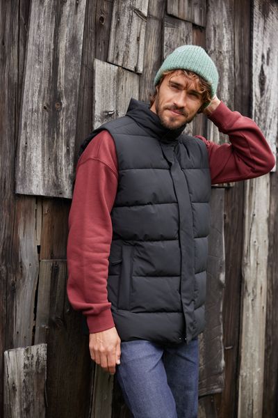 Leighton Men's Gilet - Black