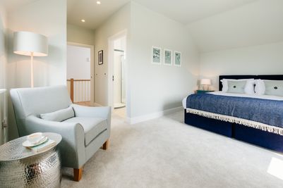 Perfect-Stays-Tregully-bedroom-three.jpg