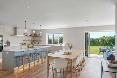 Perfect-Stays-Fair-Skies-kitchen-1.jpg