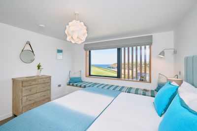 Perfect-Stays-Prennek-House-bedroom-2 (1).jpg