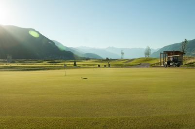 Golf (1).jpg