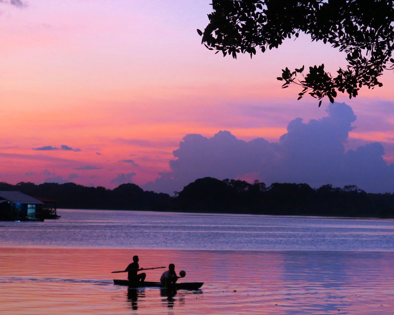 Sunset ocean Colombia UGC