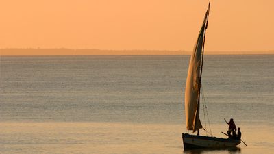traditional-dhow-vilanculos-mozambique.jpg