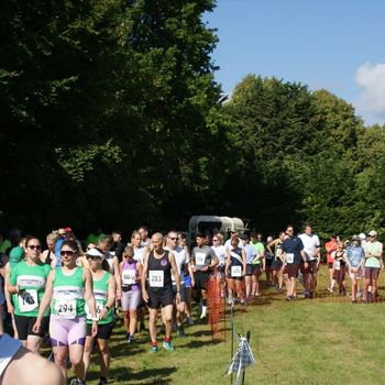 Runners on their way to the start line.jpg