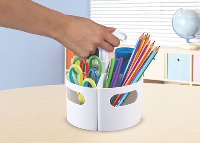 3810-W-Create-a-Space-Mini_Hand_cmyk.jpg