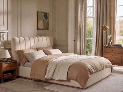 Sloane Kingsize Fluted Bed in Natural Boucle
