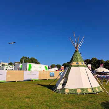 GeoPura HPU at IOW Festival.jpg