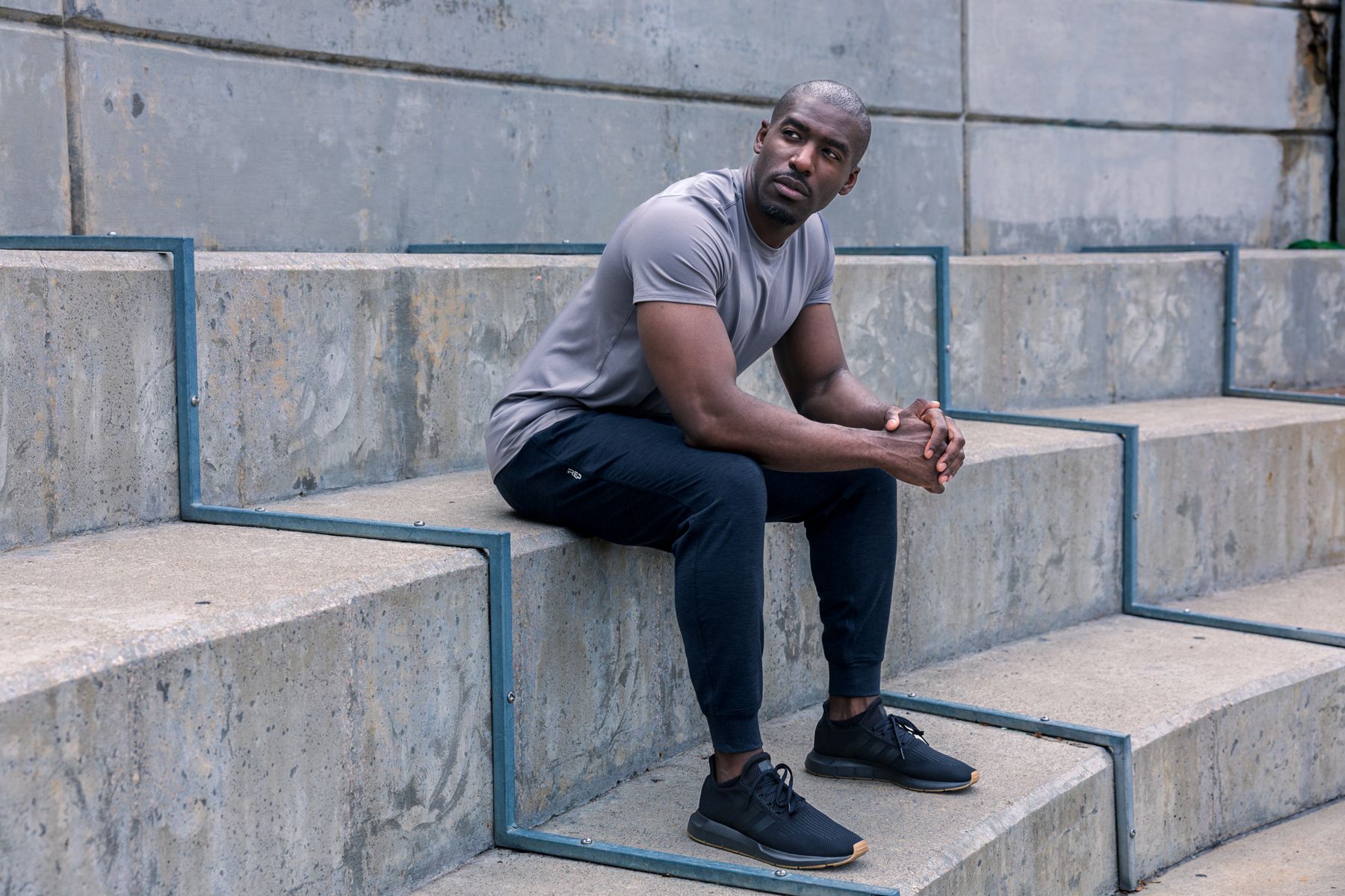 MENS APOLLO JOGGER IMAGE 8.jpg