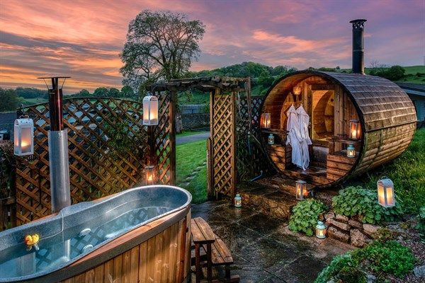 act_log_fired_hot_tub_and_sauna_original_dusk_shot_l_1.jpg