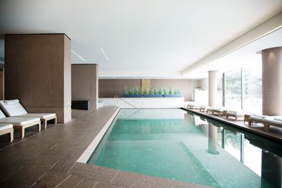 Innenpool seitlich©Christine Andorfer.jpg