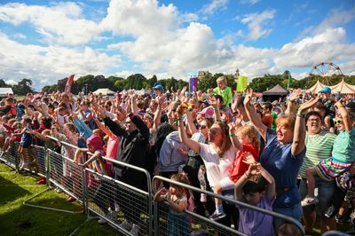 Glowormers enjoying main stage action (1).jpg