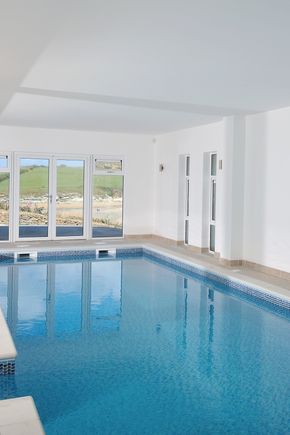 Perfect-Stays-Sea-House-swimming-pool.jpg