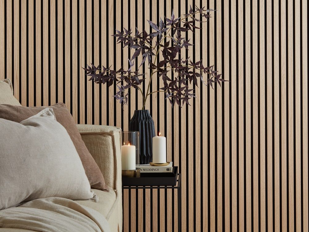 SlatWall - Natural Oak sml.jpg