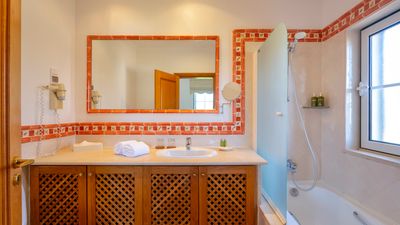 Martinhal Quinta Bathroom with bath.jpg