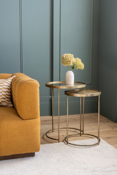 Aura Nesting Tables