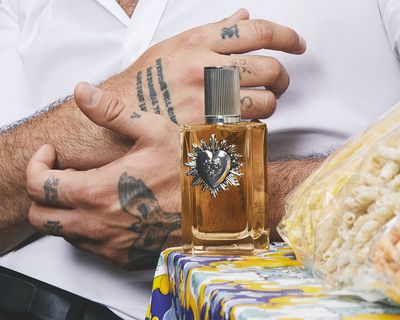 DG_FF_25_EC_PRODUCT_9_DEVOTION_FOR_MEN_PARFUM_100ML_8054754403138_JPG_5_4_300DPI_CMYK.jpg