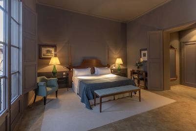 Junior Suite 1 - Room 11 .jpg