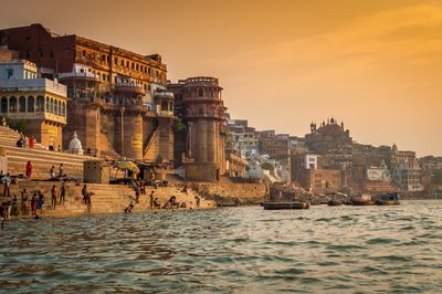 Varanasi_India_dreamstimel30777941 (1).jpg