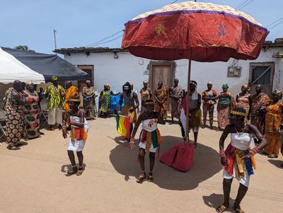 ChiefVisitNearElmina_Ghana[1].jpg