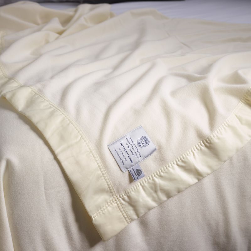 Merino Wool Blanket – Lightweight Blanket - White