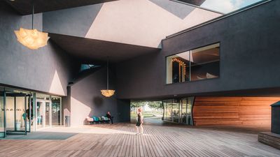 Vitra Haus in Weil am Rhein_1.jpg