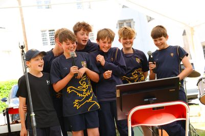 Warminster pupils open mic workshop