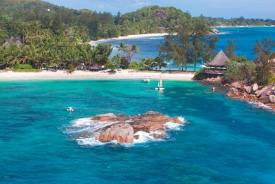 lemuria-seychelles-aerial-view-15_hd.jpg