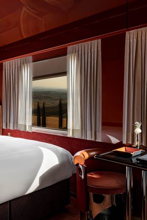 SUITE_©La Dolce Vita Orient Express 2025  Photo Credits Mr.Tripper.jpg