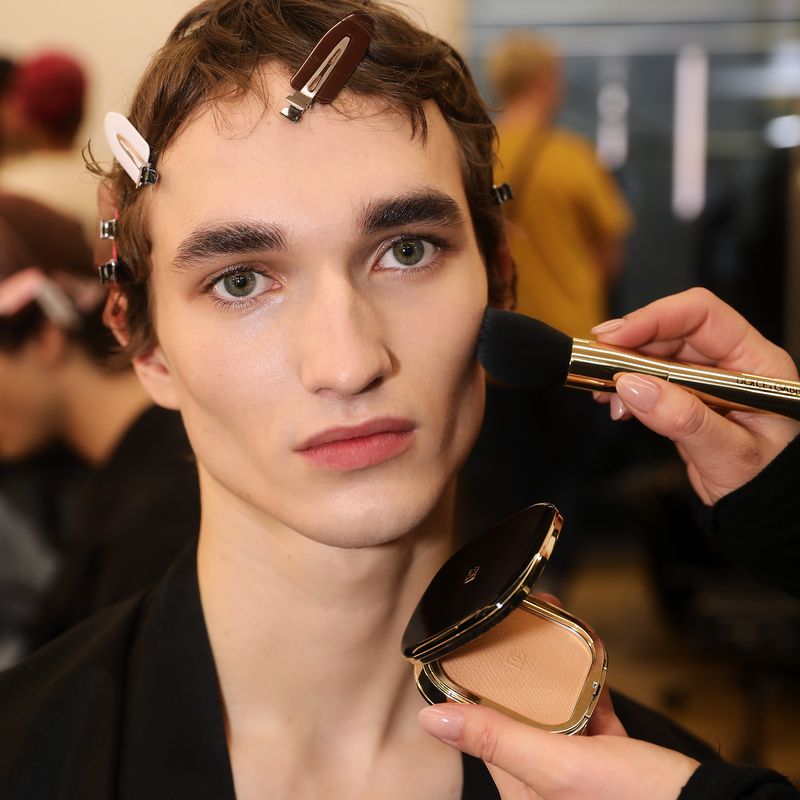 MEN’S FALL/WINTER 2025 BEAUTY LOOKS: PAPARAZZI.