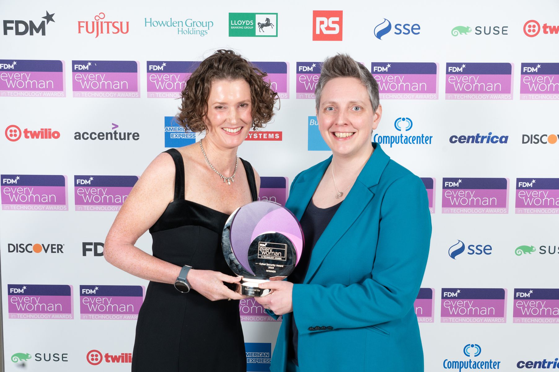 Dr Mary Haigh (BAE Systems) and Eleanor Sim (Winner of the Cyber Security Award (sponsored by BAE Systems) at the 2023 FDM everywoman in Technology Awards)