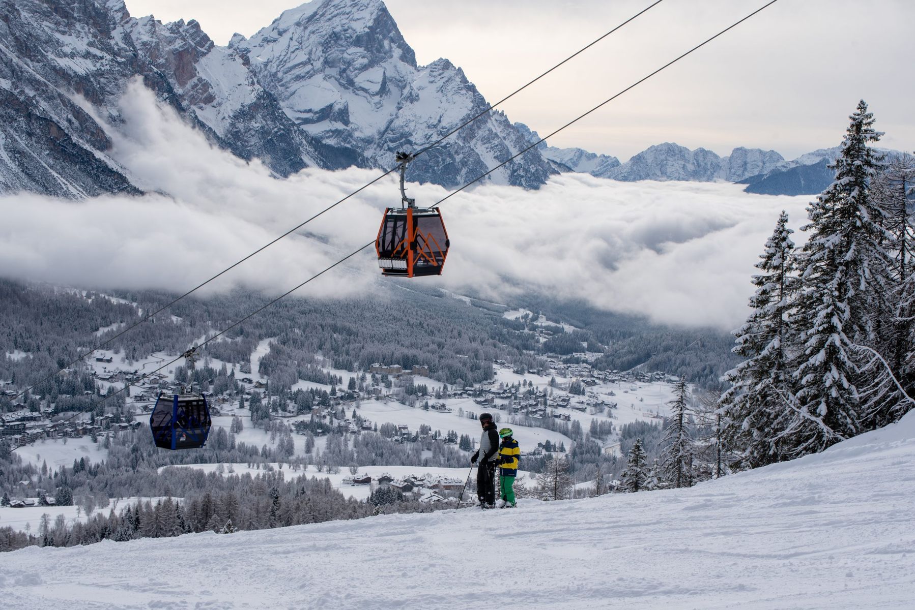 Cortina d'Ampezzo ski resort.jpg