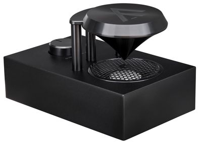 S-Trax Black 3Q.jpg