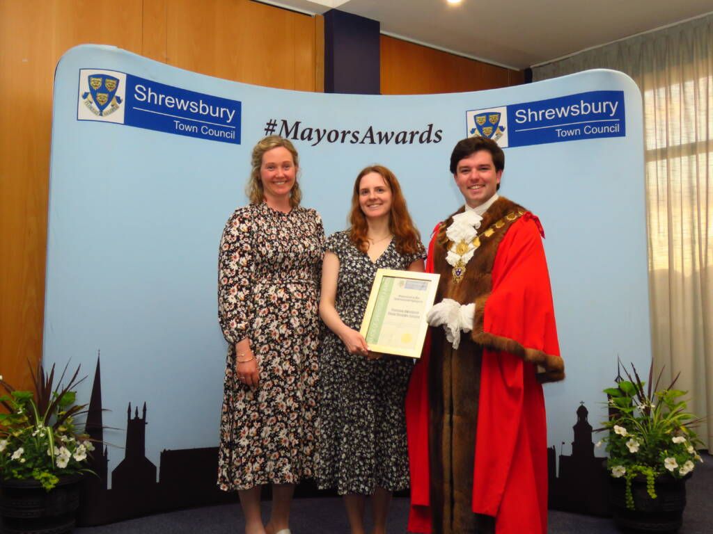Lizzie Meadows and Molly Haywood from The Field Studies Council with Mayor Councillor Alex Wagner .jpg