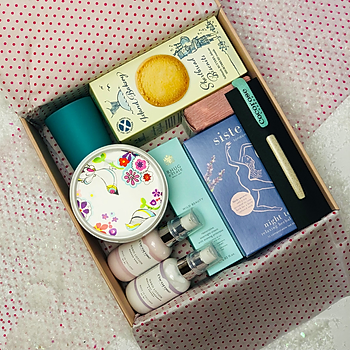 The Unwind Gift Box from Cocorose London 