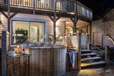 Perfect Stays - Compass Point - 4.jpg