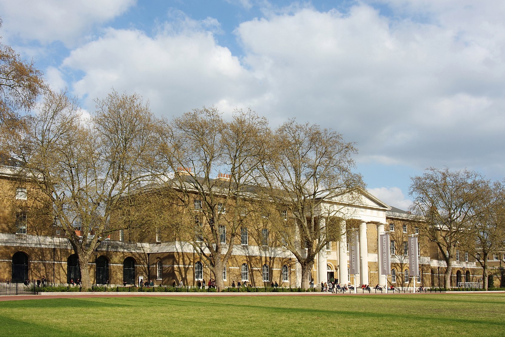 Saatchi Gallery building.jpg