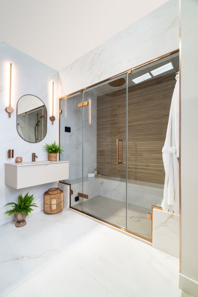ARYSTO Ten Hinge Door & 2 Inline Panels In Recess in Brushed Bronze