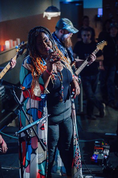 Davina Songbird - Credit Alex Blades.jpg