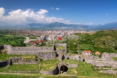 Shkoder  dreamstime_m_136231875.jpg