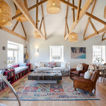 Perfect-Stays-Wharf-House-living-area-3.jpg