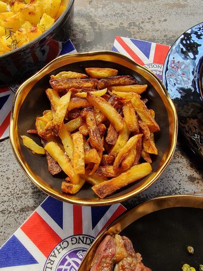 Jersey Royal potato chips cooked in a wood-fired oven by Valoriani, by the team at supplier, Orchard Ovens
